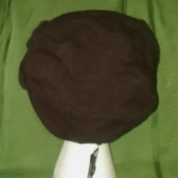 NEW Women's 100% Acrylic Hat with Rhinestones & a - Picture 7 of 7